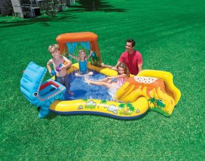 piscina hinchable para niños de varias edades